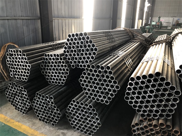 青岛小口径厚壁无缝钢管