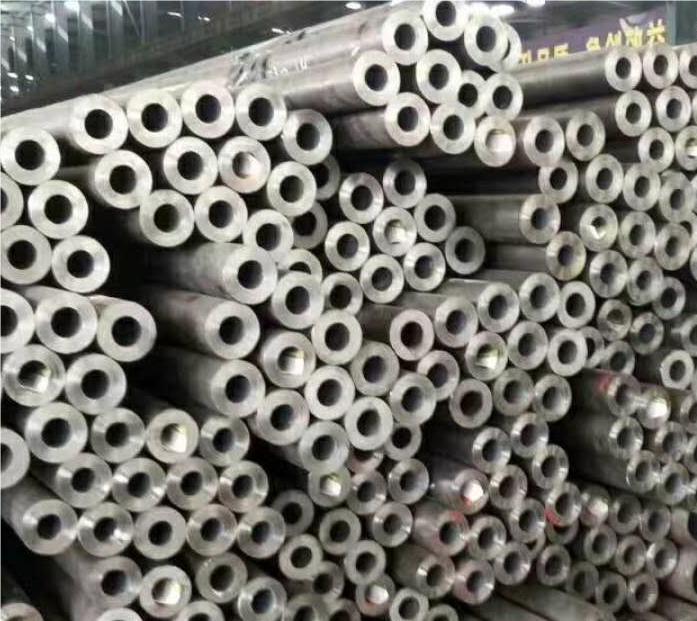 青岛GB8162结构用无缝钢管