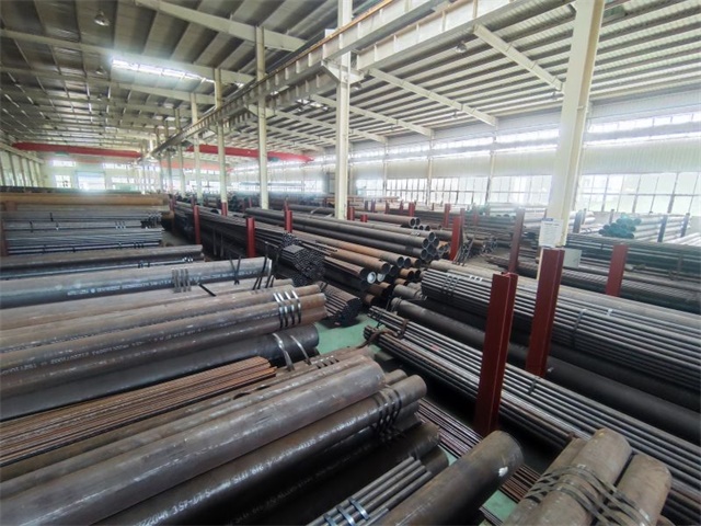 青岛15CrMoG高压锅炉用无缝钢管